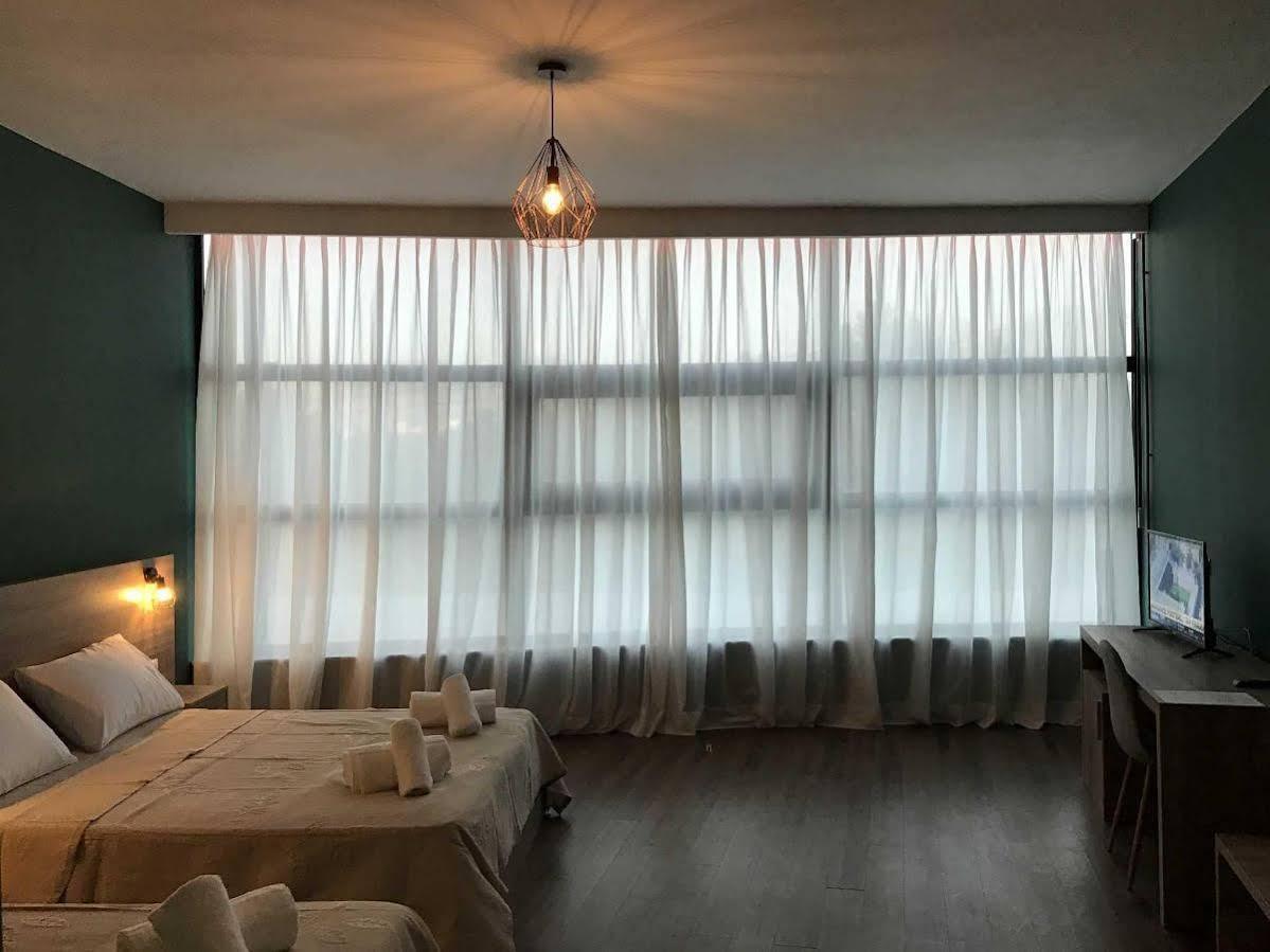Arc Hotel Tirana Yzberish Bagian luar foto