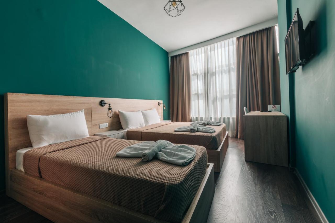 Arc Hotel Tirana Yzberish Bagian luar foto