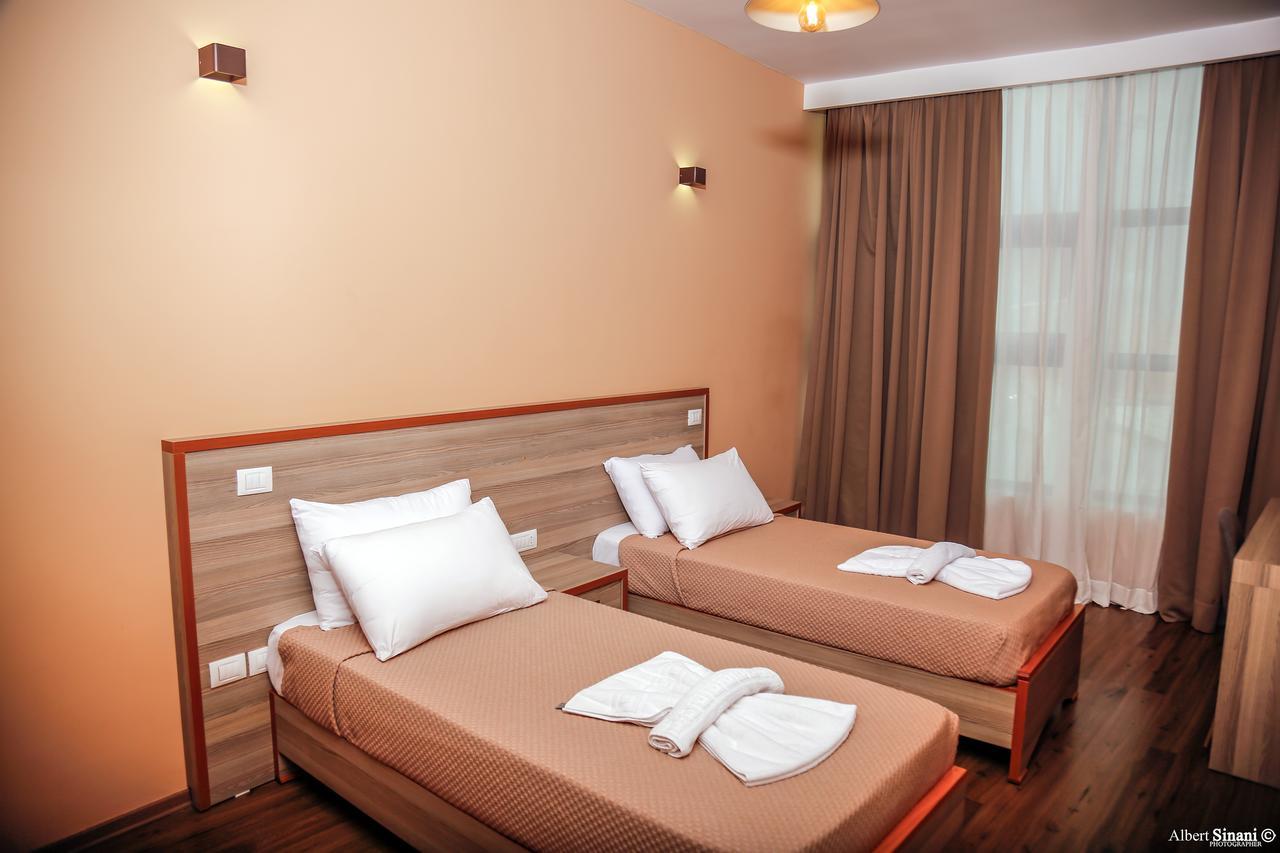 Arc Hotel Tirana Yzberish Bagian luar foto