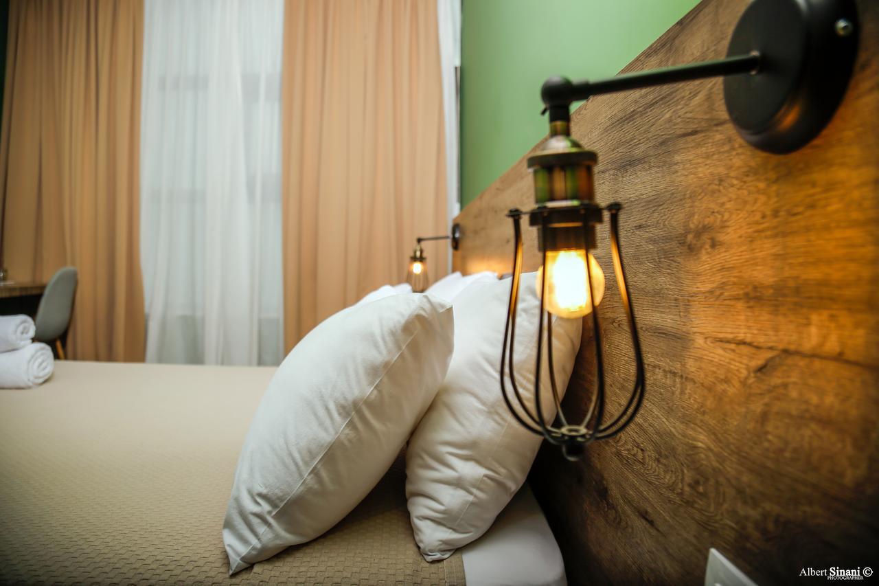 Arc Hotel Tirana Yzberish Bagian luar foto