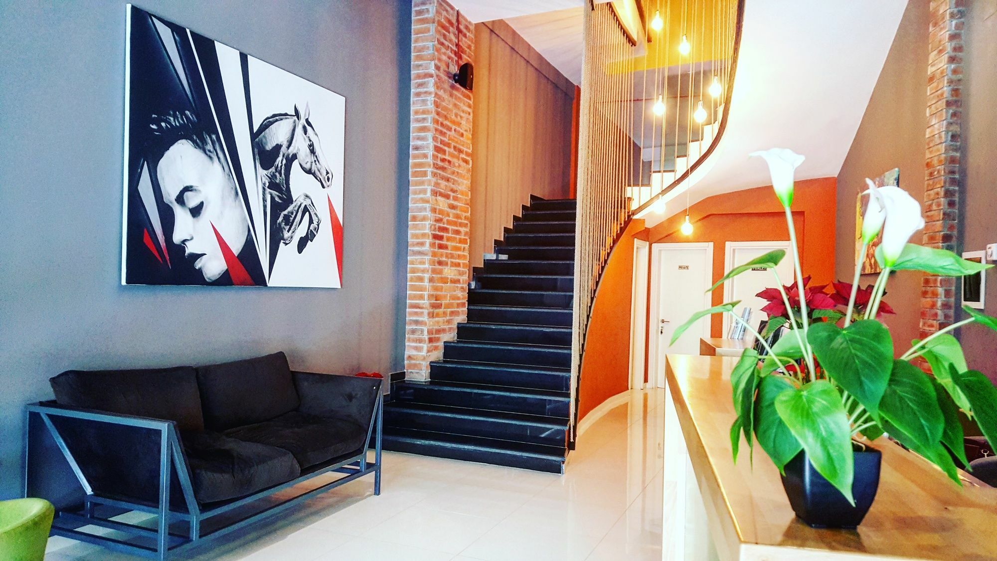 Arc Hotel Tirana Yzberish Bagian luar foto